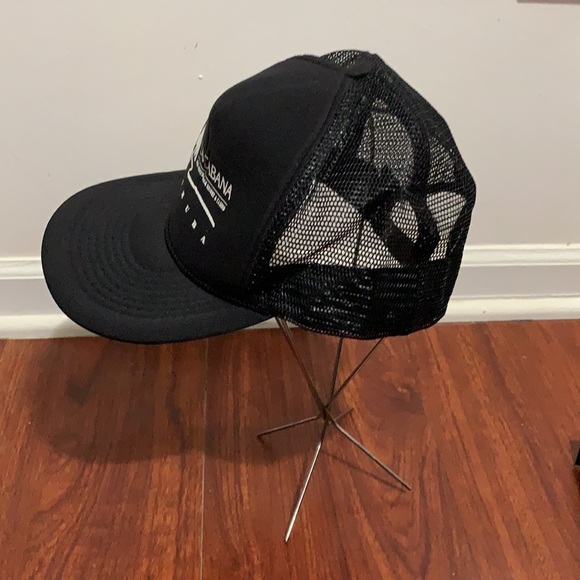 Vintage Aruba Mesh Cap - Picture 2 of 2